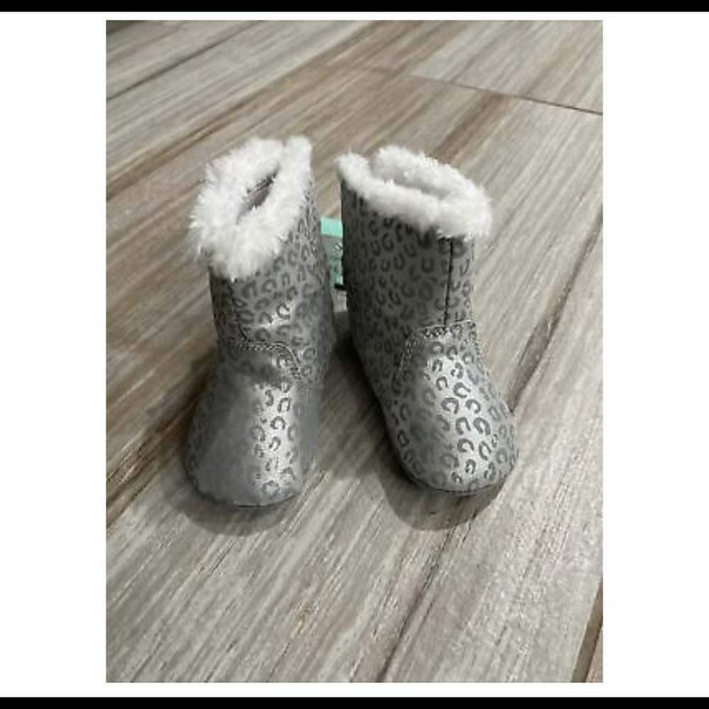 Baby boots new with tags